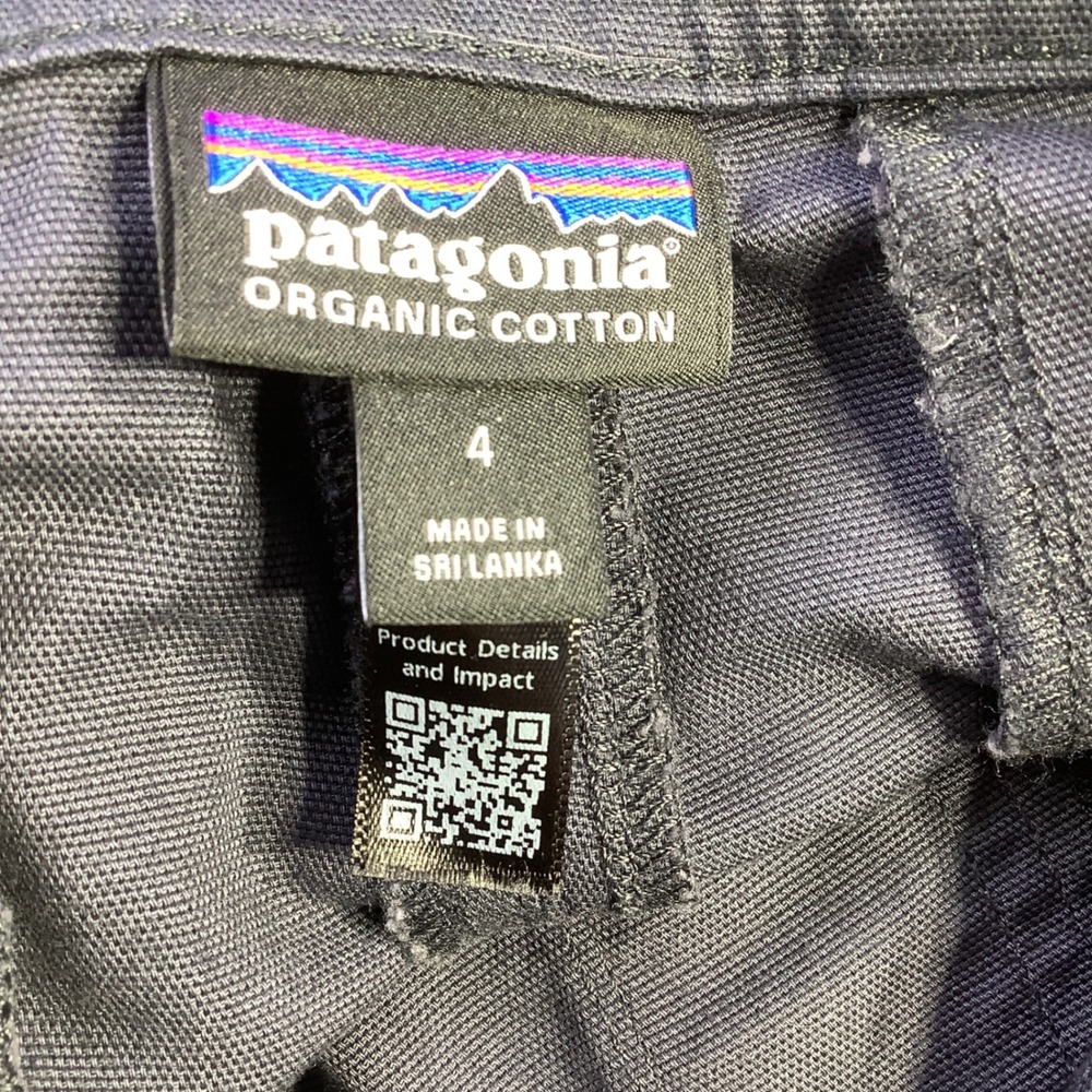 Patagonia Womens Stand Up Cropped Overalls Smolder Blue Size 4 NWT - Picture 7 of 13
